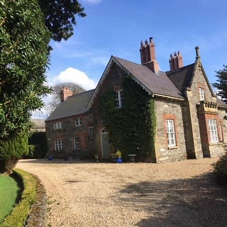 Period Coachhouse Villa Newbliss Exterior photo