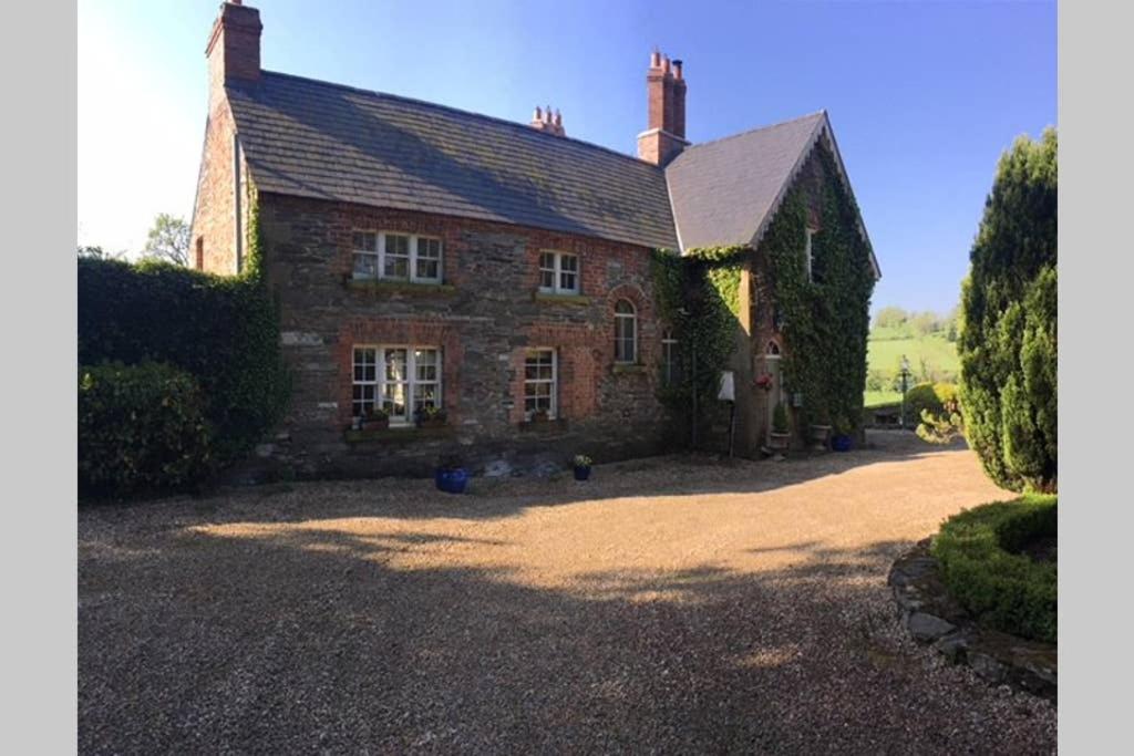 Period Coachhouse Villa Newbliss Exterior photo